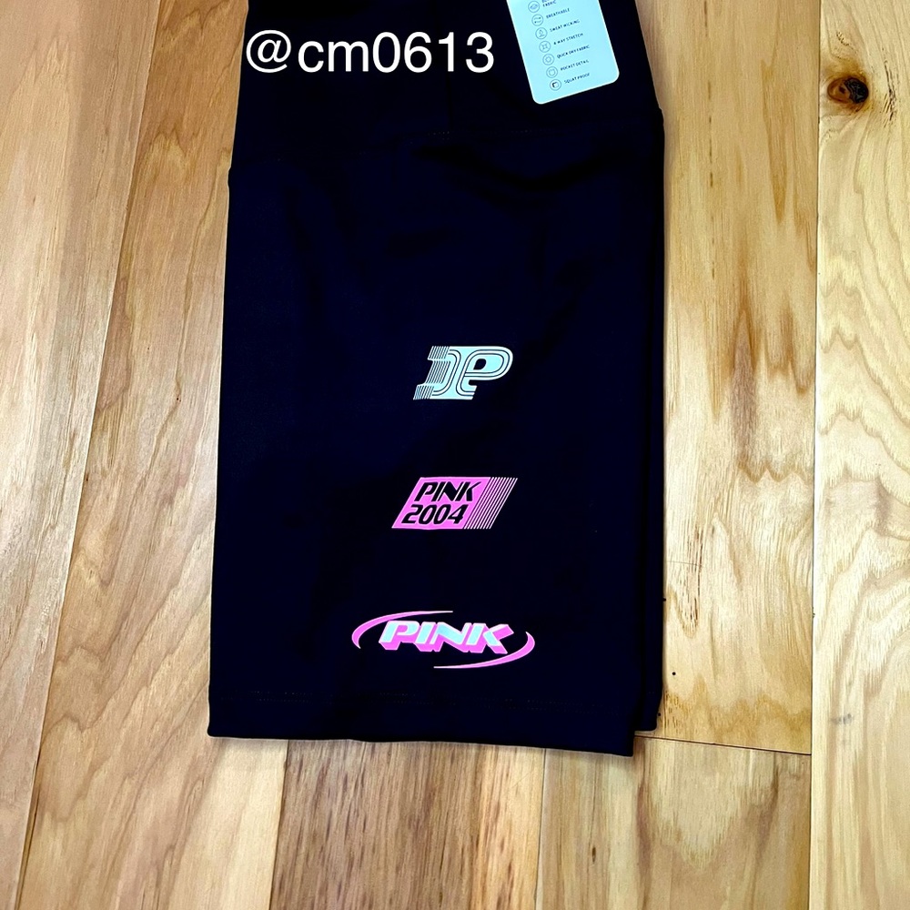 VS PINK RACING SHORTS IN BLACK